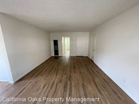 4th image of 3360 Rexford St