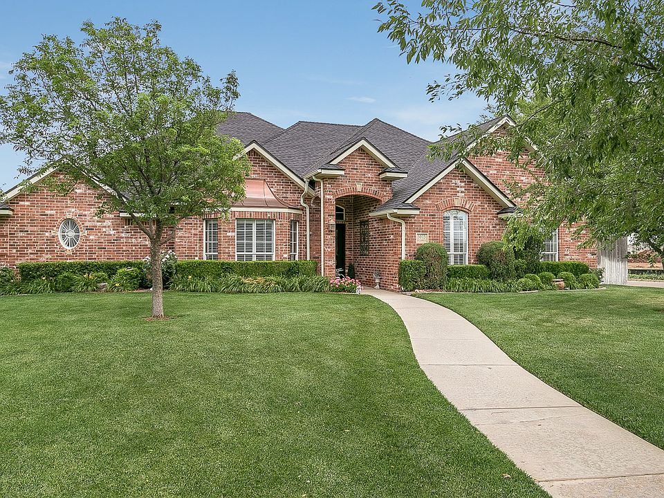 1st image of 5015 Williamsburg Pl