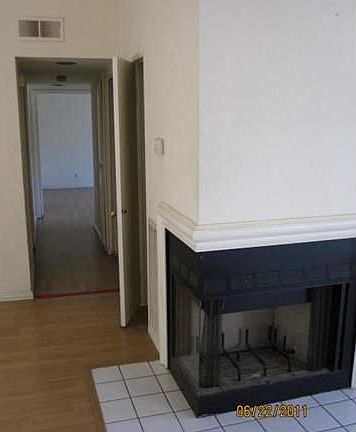 4th image of 444 Park Shadow Ct