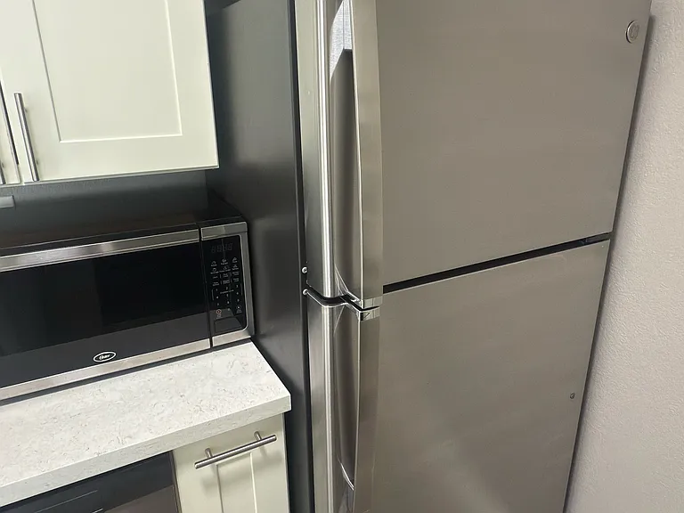 Lakewood Court Apartments — Photo 10