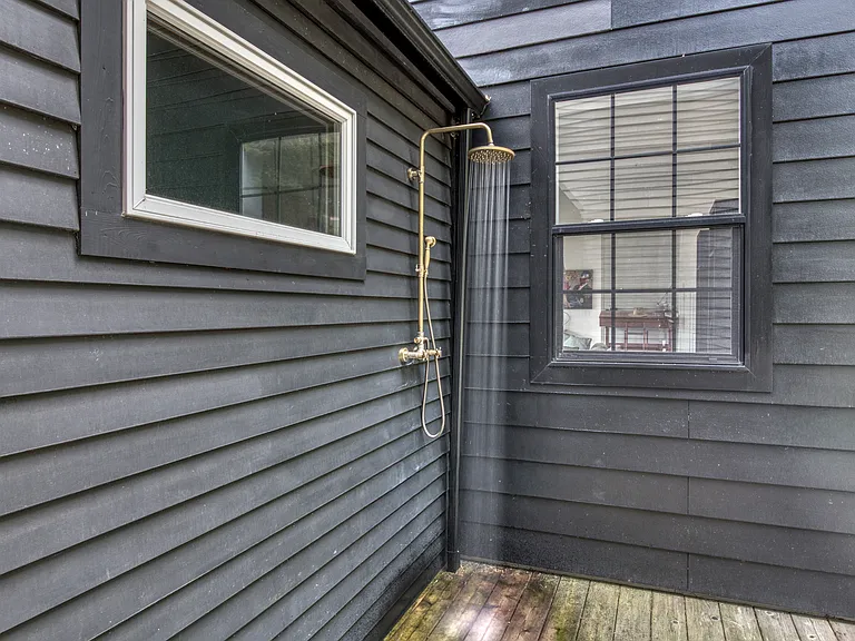 745 Golfview Ct — Photo 17