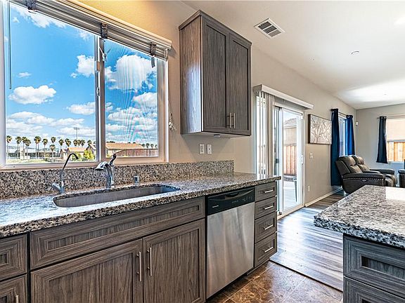 4th image of 15371 Tiller Ln