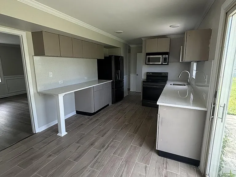 41 Messenger Ln — Photo 4