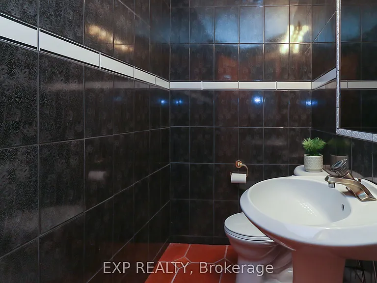 104 Kinsey Pl — Photo 25