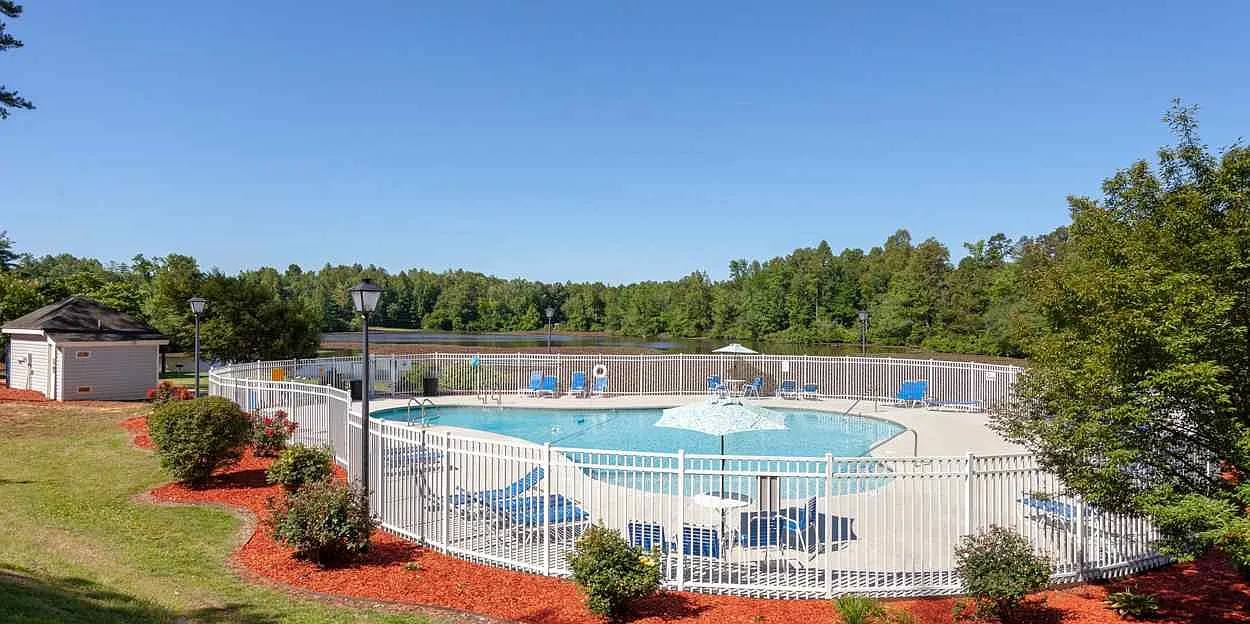 Woodlake (NC) — Photo 3