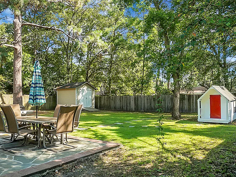 4452 Garwood Dr — Photo 26