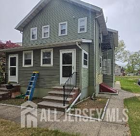 3rd image of 138 Hamilton Blvd #1L
