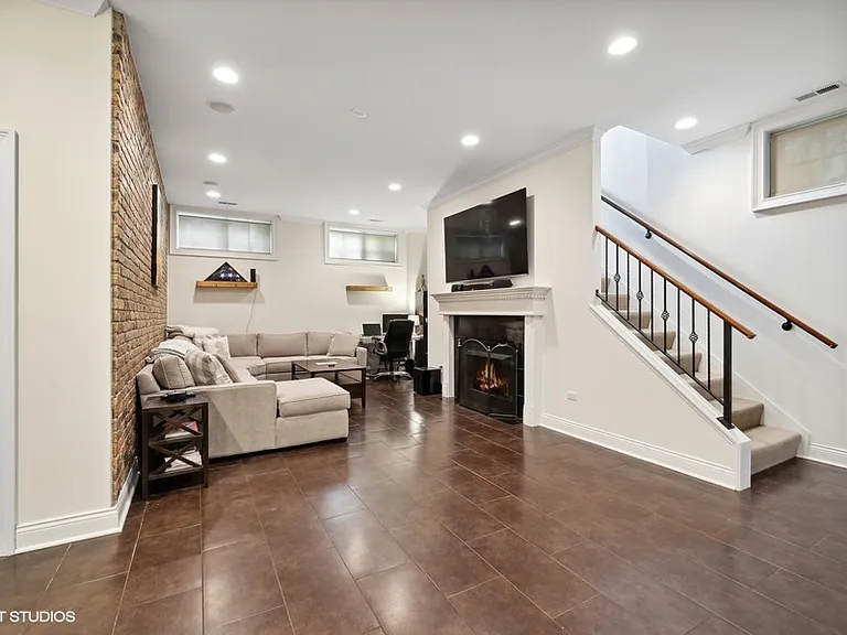 2641 N Ashland Ave #1N — Photo 10