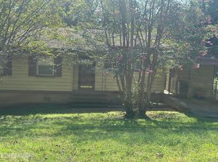 1916 Sanderson Rd, Knoxville, TN 37921