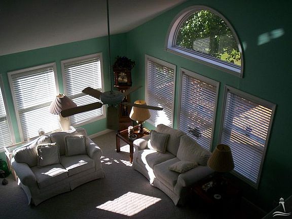 4th image of 2108 W Yacht Dr