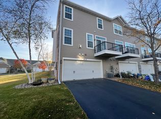 10113 Indigo Dr, Eden Prairie, MN 55347