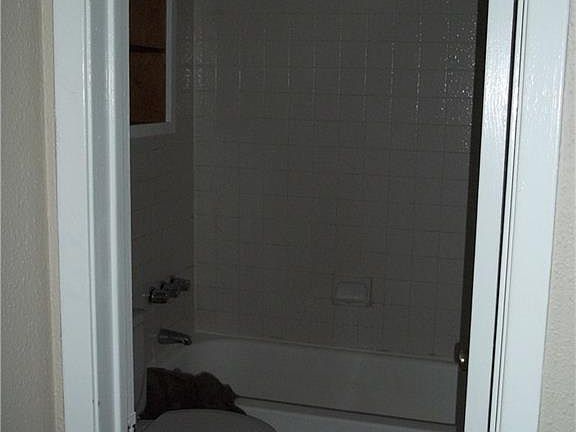 4th image of 1840 Burton Dr APT 232