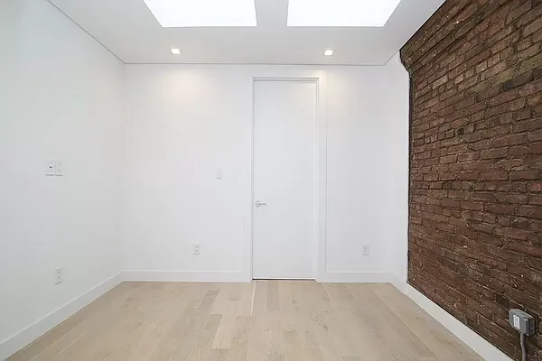 Rented by REAL New York | media 8