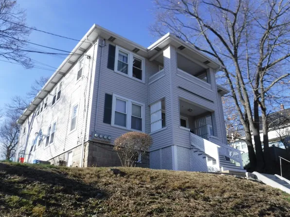 4 Lawrence St #B, Waltham, MA 02451