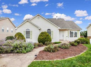 209 Mayfield Ln, Waynesboro, VA 22980