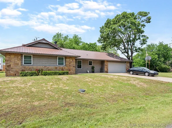 32135 E 689th Loop, Wagoner, OK 74467