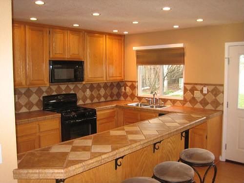 2nd image of 1820 Derby Dr