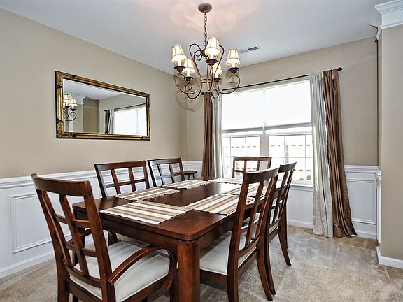 5th image of 10636 Mountain Springs Dr