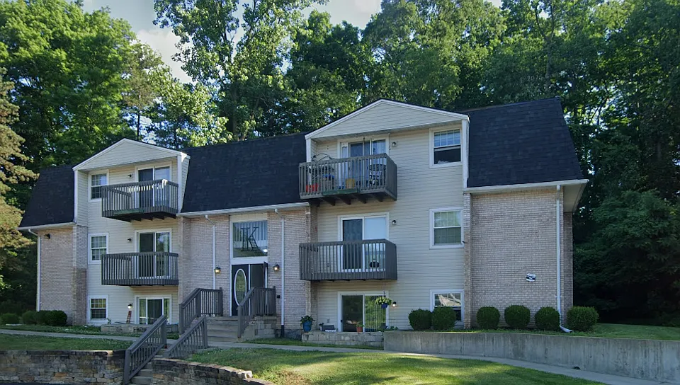 Pine Bridge Apartments