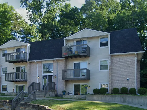 Pine Bridge Apartments