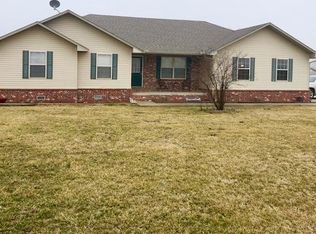 17568 Farm Road 1150, Cassville, MO 65625