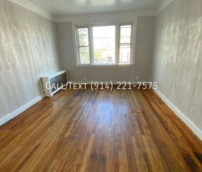 80 Linden St — Photo 1