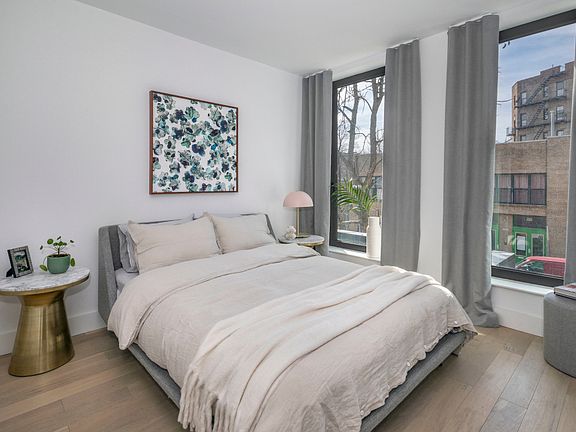 5th image of 111 Montgomery St #2N