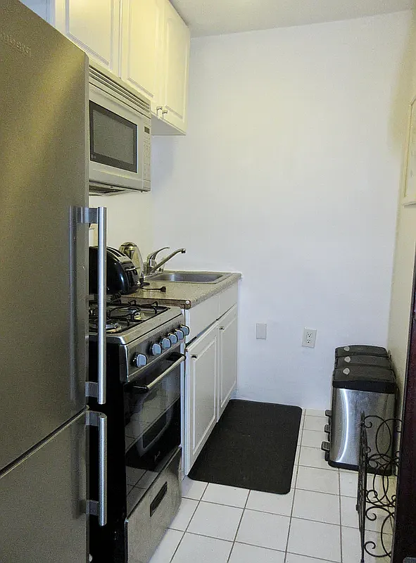 397 Clermont Avenue — Photo 3