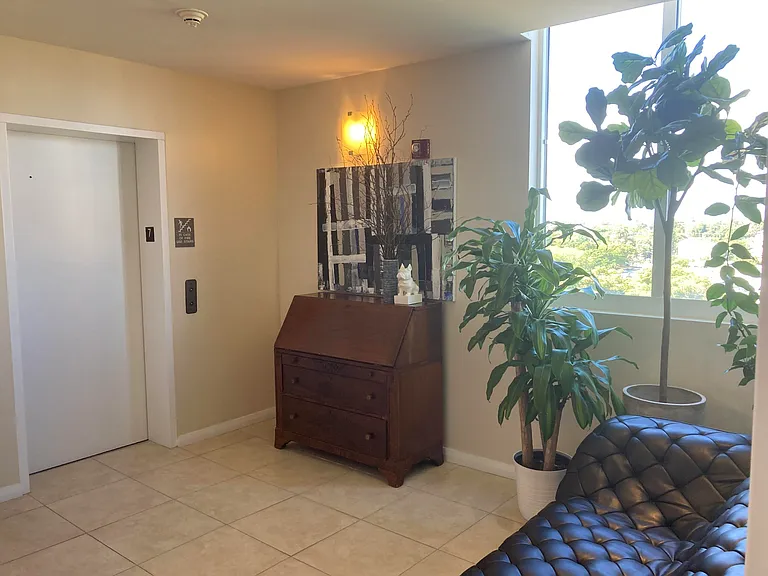 1617 N Flagler Dr #704 — Photo 16