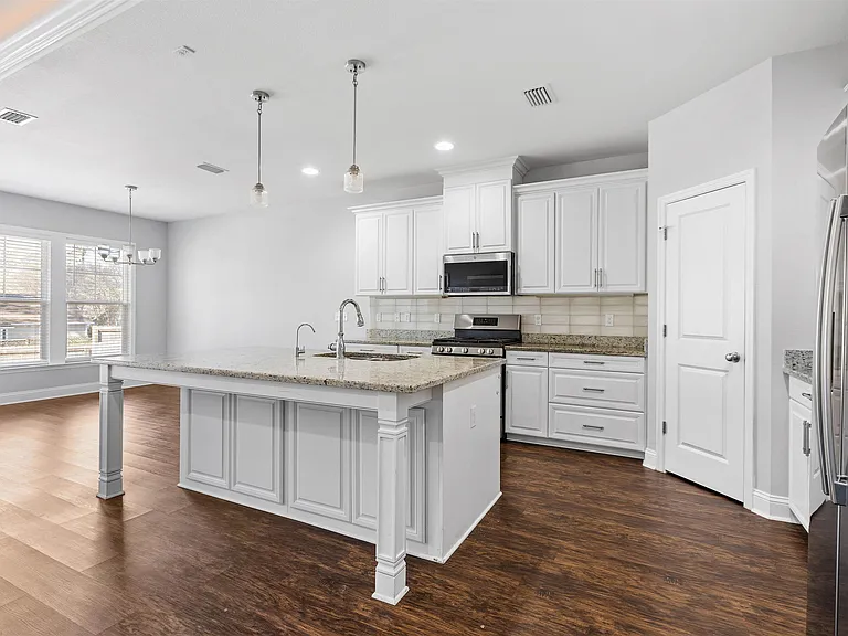 8756 Glenoak Trl — Photo 12