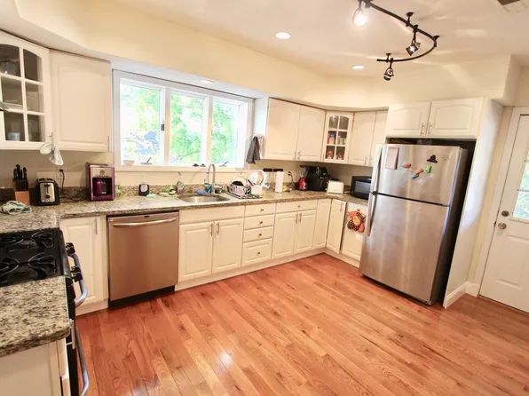 (undisclosed Address), Medford, MA 02155