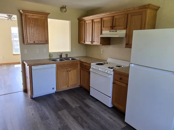 303 W Montgomery St APT C, Odessa, MO 64076