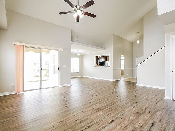 5th image of 10051 Sandbar St