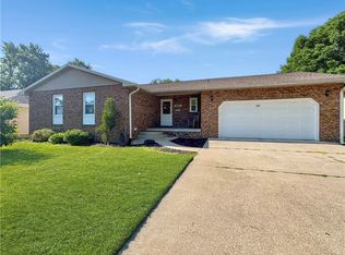 405 Price Ave, Mattoon, IL 61938