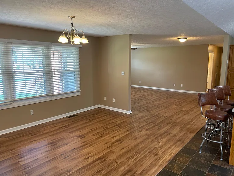 1315 Fairview Ave — Photo 8