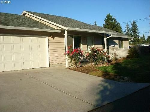 3rd image of 8105 NE 151st Ave