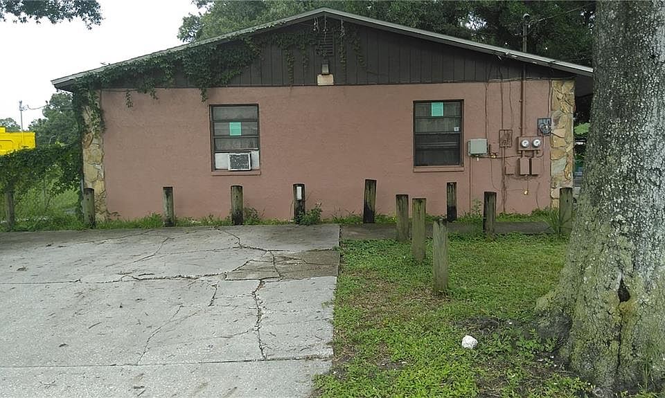 1st image of 3010 N 49th St APT A