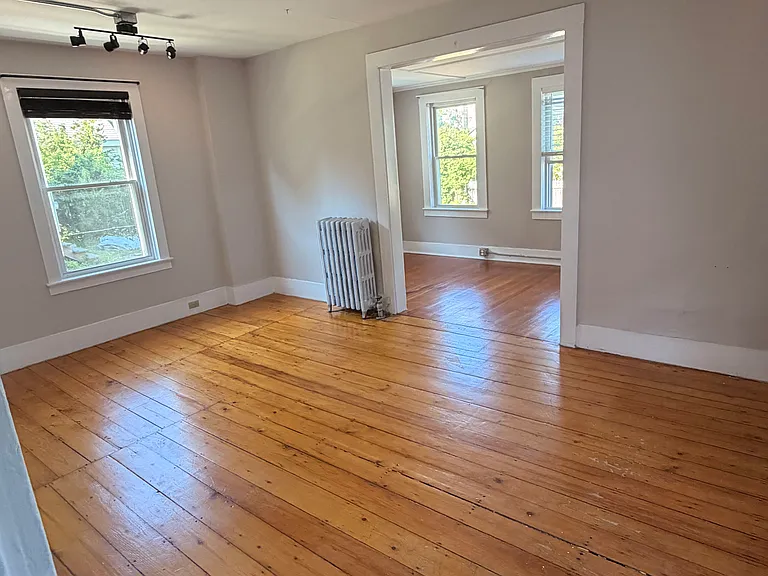 10 Green Ct — Photo 3