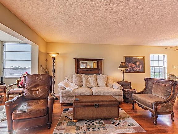 4th image of 6960 20th Ave N APT 401