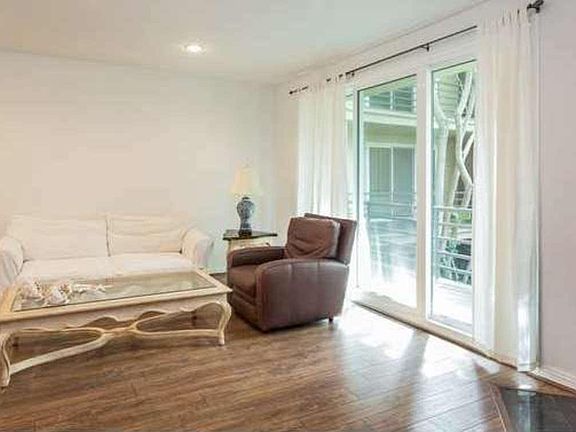 2nd image of 11949 Goshen Ave APT 203