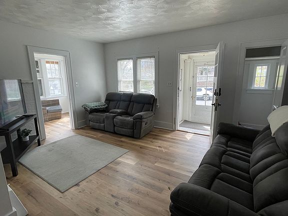 4th image of 815 S 50th Ave