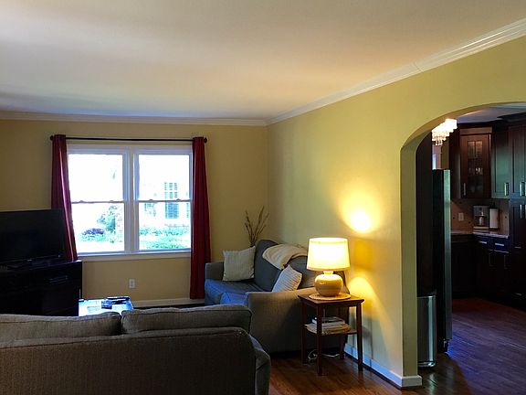 3rd image of 312 Marlboro Ave