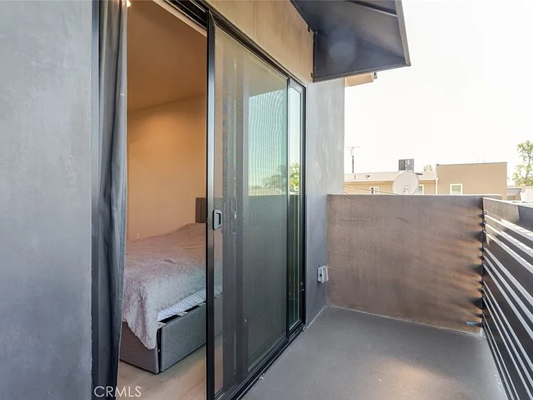 8252 Morse Ave — Photo 29