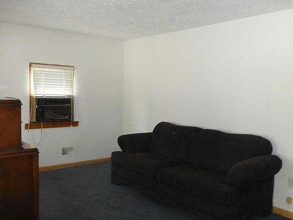 3rd image of 644 Lincoln Ave