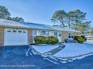 25A Gramercy Ln, Manchester, NJ 08759