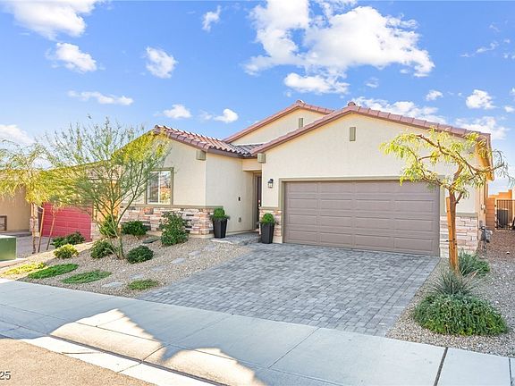 2nd image of 10947 Artisan Ranch Ave