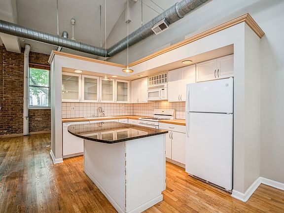 4th image of 5823 N Ravenswood Ave APT 118