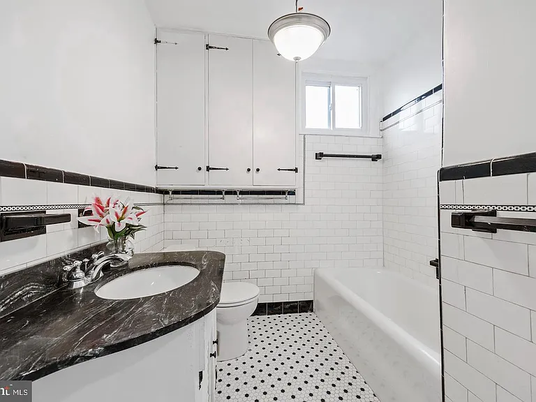 541 E Church Rd — Photo 26
