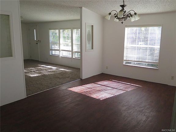 4th image of 9577 W Pomegranate St
