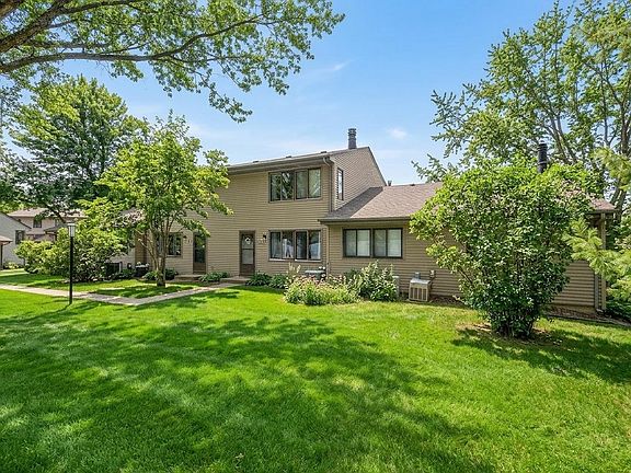 3rd image of 4478 Arden View Ct